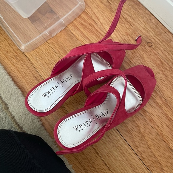 Whbm fuchsia suede heels - Picture 3 of 3